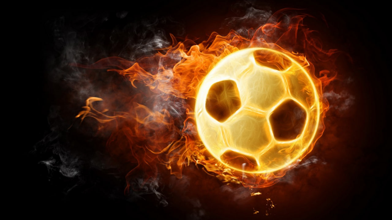 足球爱好者学习战术知识